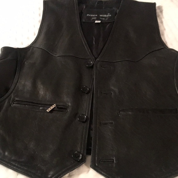 Men’s leather vest - Picture 2 of 11